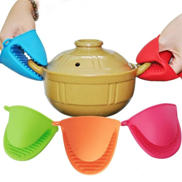 Silicone Heat Resistant Kitchen Gloves | Non-Slip Cooking, Baking & BBQ Oven Gloves (1 Pair)
