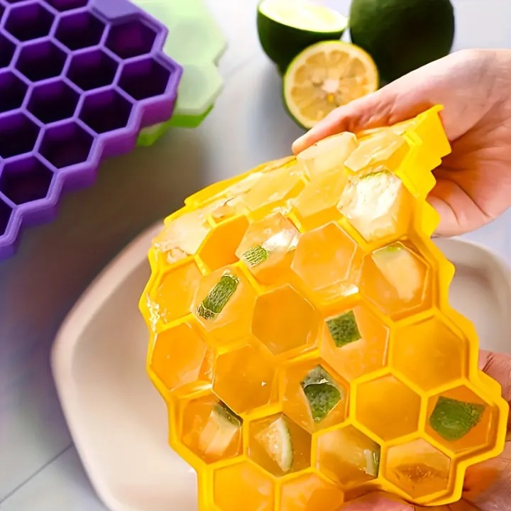 Silicone Ice Cube Tray with Lid | Reusable Flexible Ice Cube Mold for Freeze